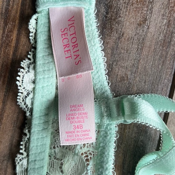 Victoria’s Secret Dream Angel Lined Demi Mint Lace Bra Size 34B - Picture 6 of 6